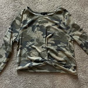 Camo top